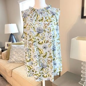 Ann Taylor Blue Floral On-Trend Sleeveless Top. XL